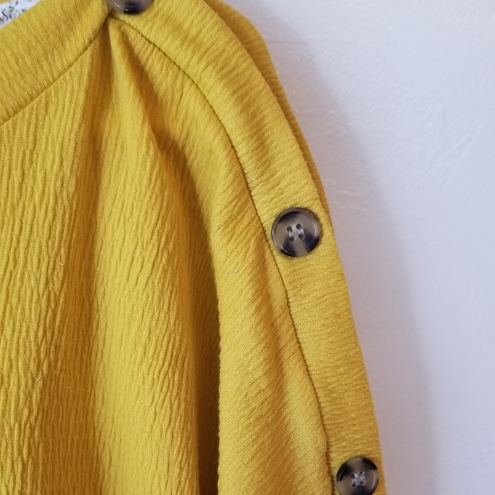 Retrology Boat Neck Blouse - Picture 3 of 6